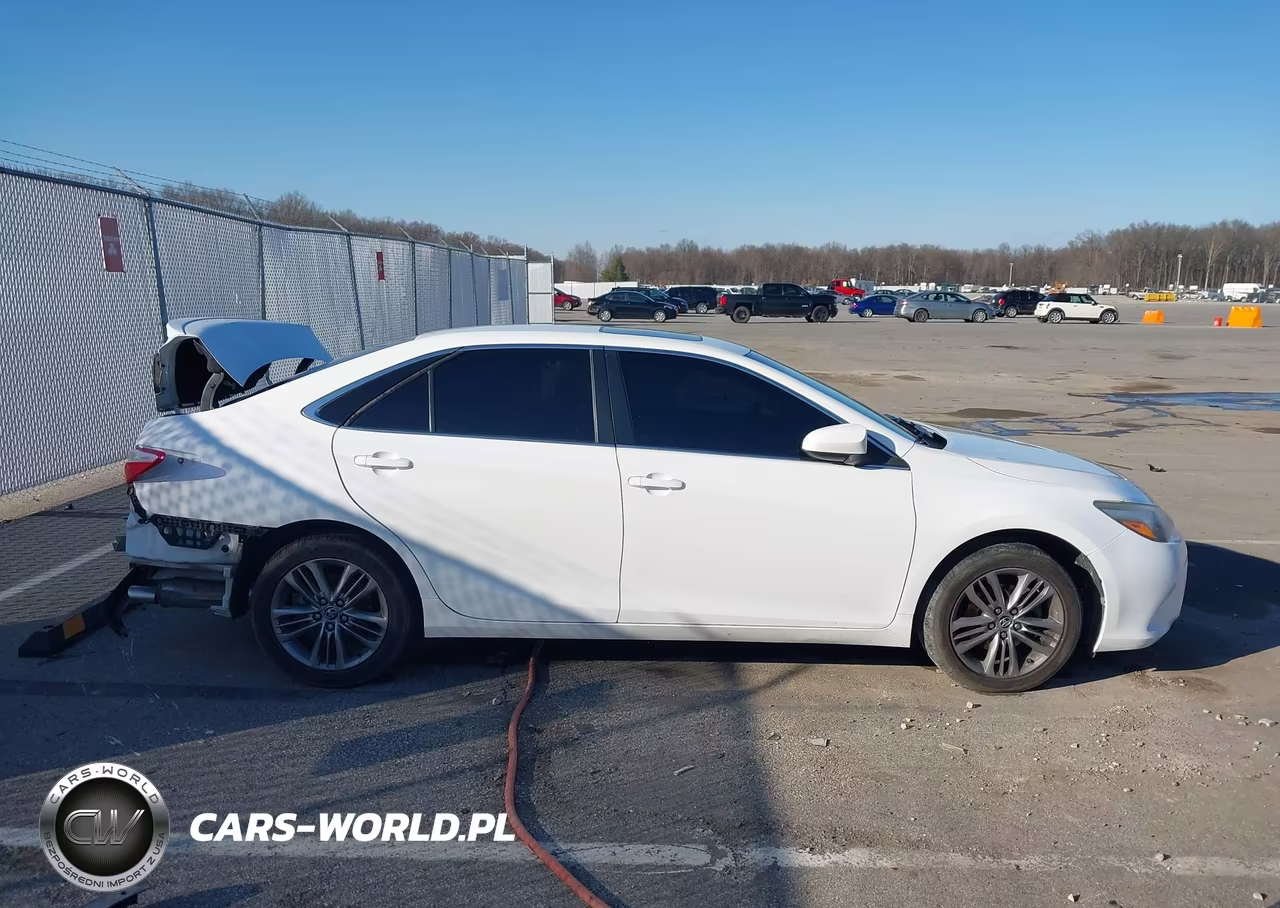 2015 Toyota Camry Se VIN:4T1BF1FK2FU073678 - 14
