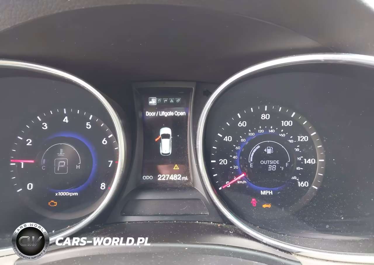 2016 Hyundai Santa Fe Limited VIN:KM8SR4HFXGU138304 - 7