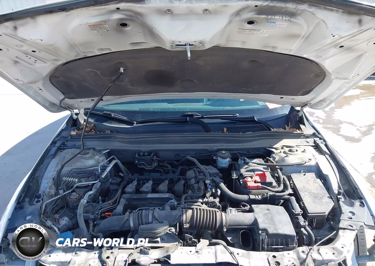2018 Honda Accord Sport VIN:1HGCV1F35JA266018 - 10