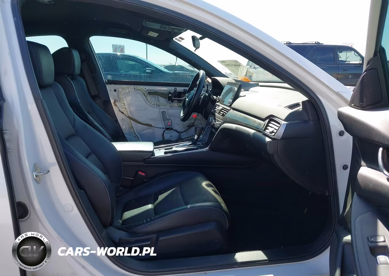 2018 Honda Accord Sport VIN:1HGCV1F35JA266018 - 5
