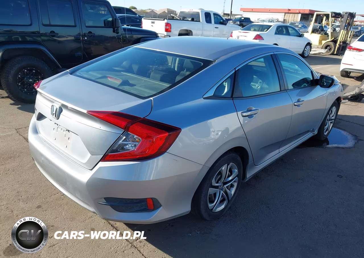 2018 Honda Civic Lx VIN:2HGFC2F53JH585364 - 4