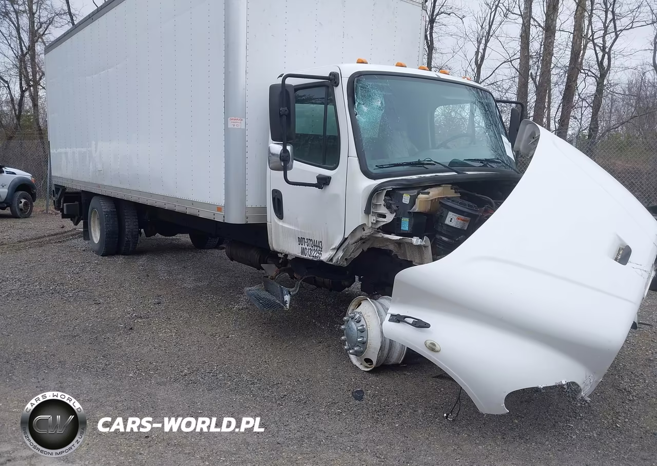 2017 Freightliner M2 106