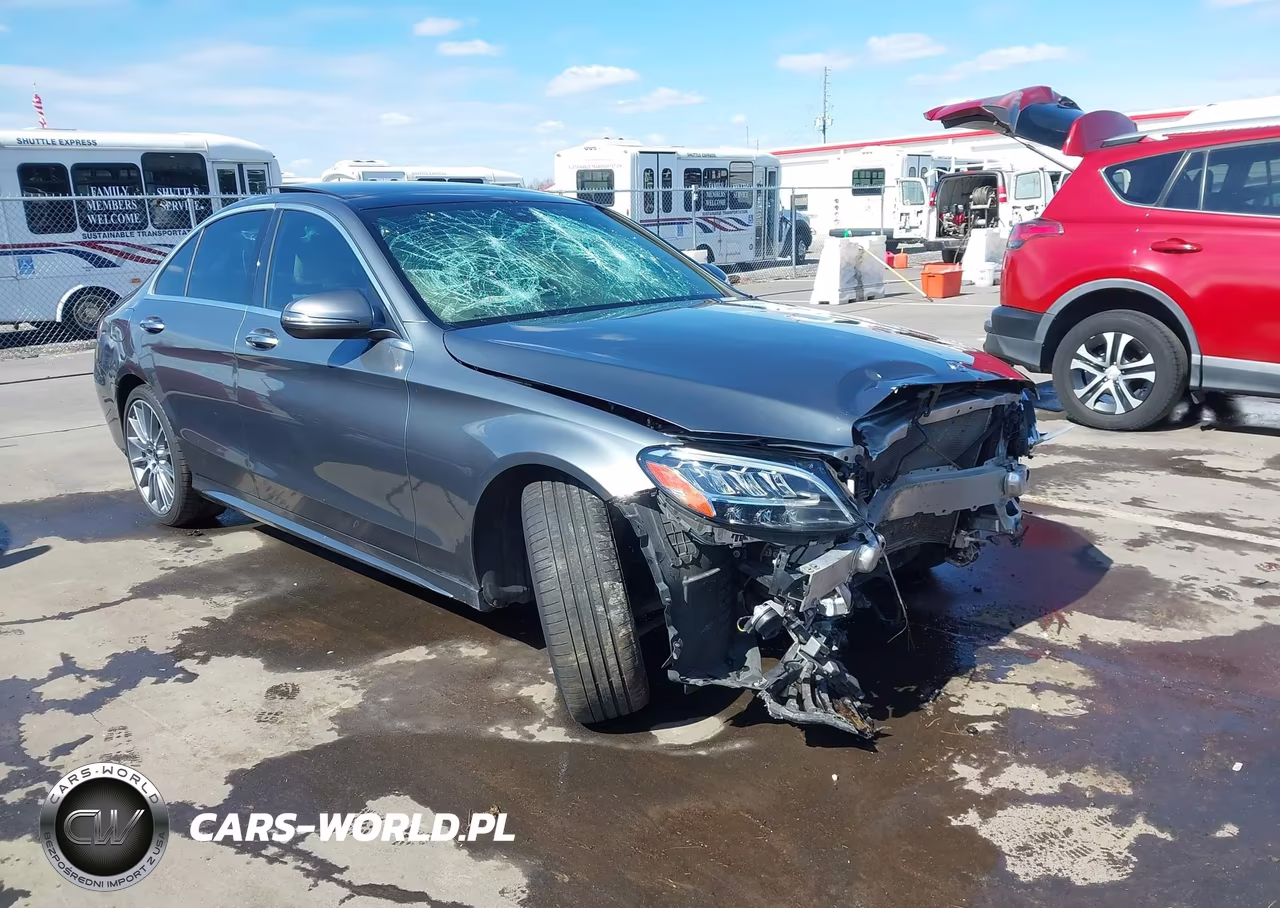 2020 Mercedes-Benz C 300