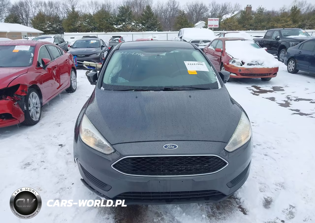 2017 Ford Focus Se VIN:1FADP3F21HL288408 - 12