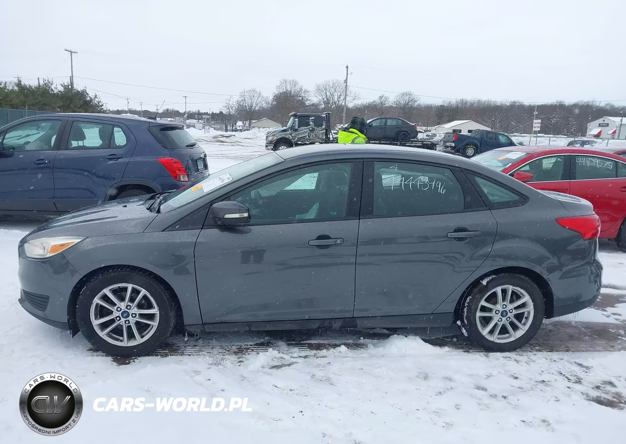 2017 Ford Focus Se VIN:1FADP3F21HL288408 - 14
