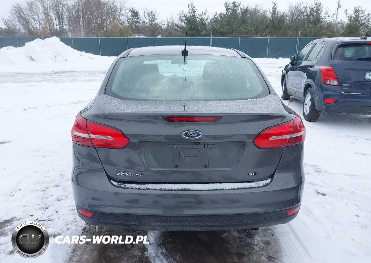2017 Ford Focus Se VIN:1FADP3F21HL288408 - 16