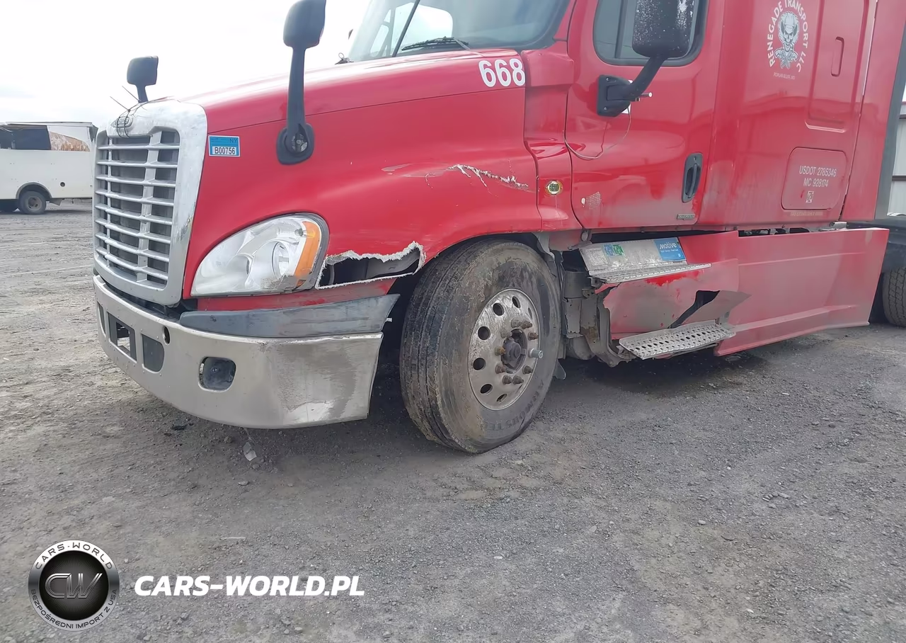 2015 Freightliner Cascadia 125 VIN:3AKJGLD52FSGB0668 - 11