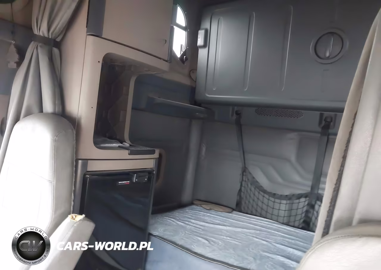 2015 Freightliner Cascadia 125 VIN:3AKJGLD52FSGB0668 - 6