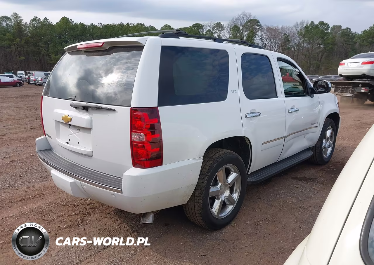 2013 Chevrolet Tahoe Ltz VIN:1GNSCCE06DR344368 - 4