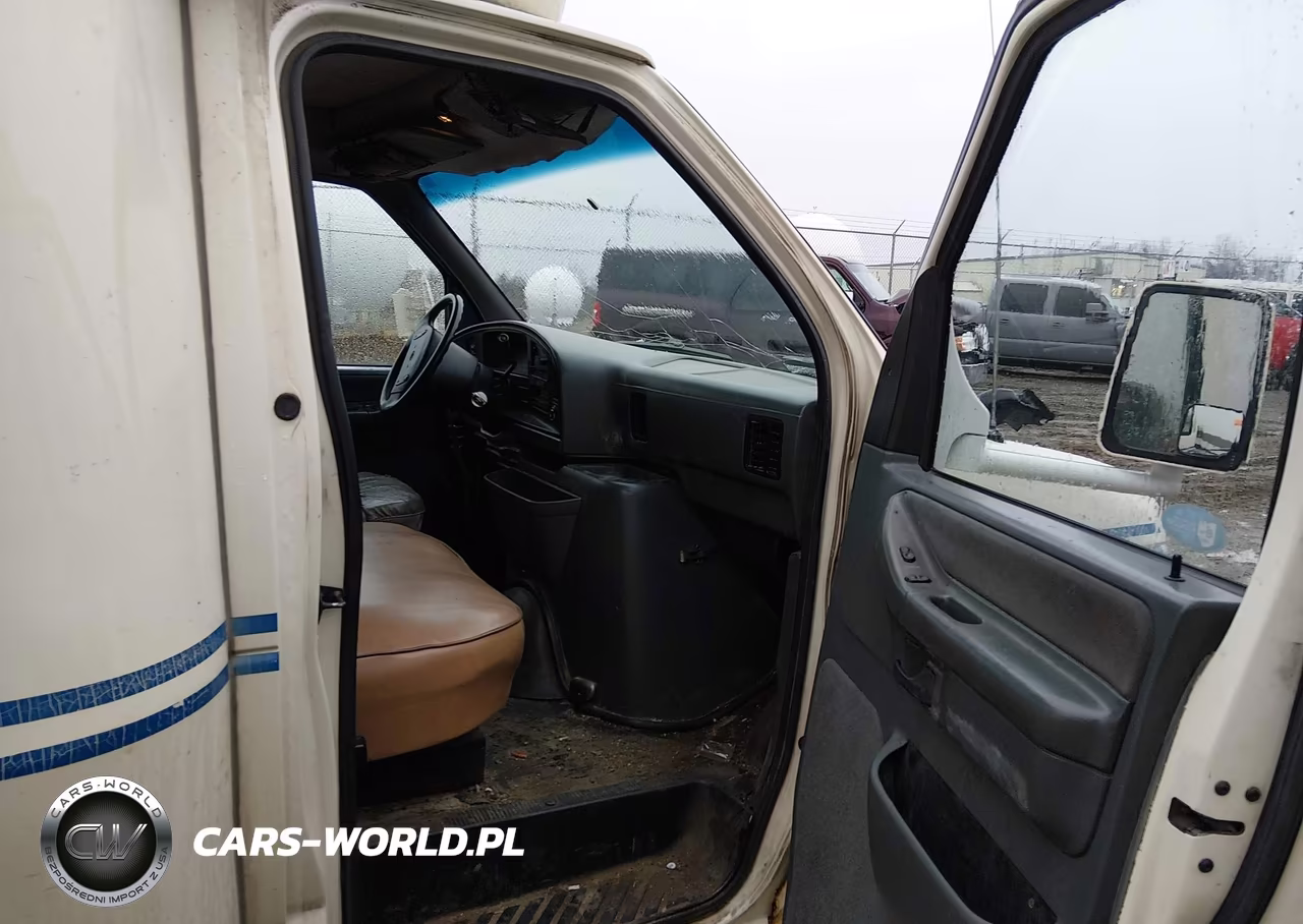 1996 Ford Econoline E350 Cutaway Van VIN:1FDKE30G4THA16129 - 5