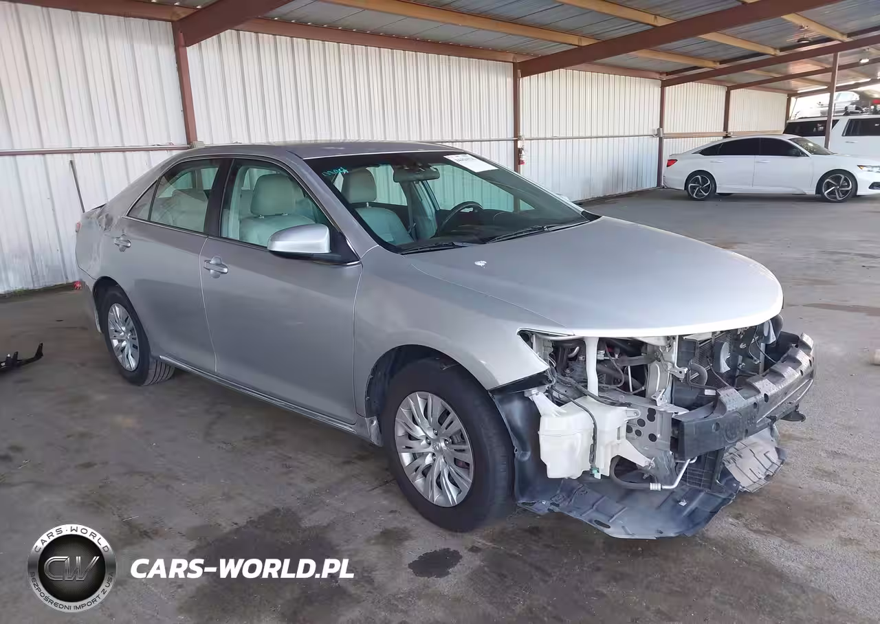 2013 Toyota Camry Hybrid Le