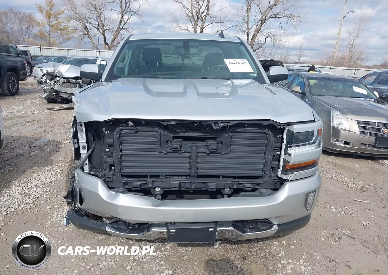 2018 Chevrolet Silverado 1500 2Lt VIN:1GCVKREC4JZ330194 - 12