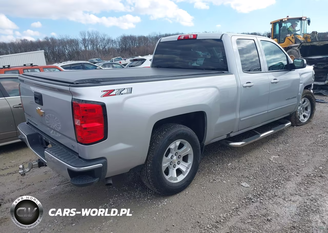 2018 Chevrolet Silverado 1500 2Lt VIN:1GCVKREC4JZ330194 - 4