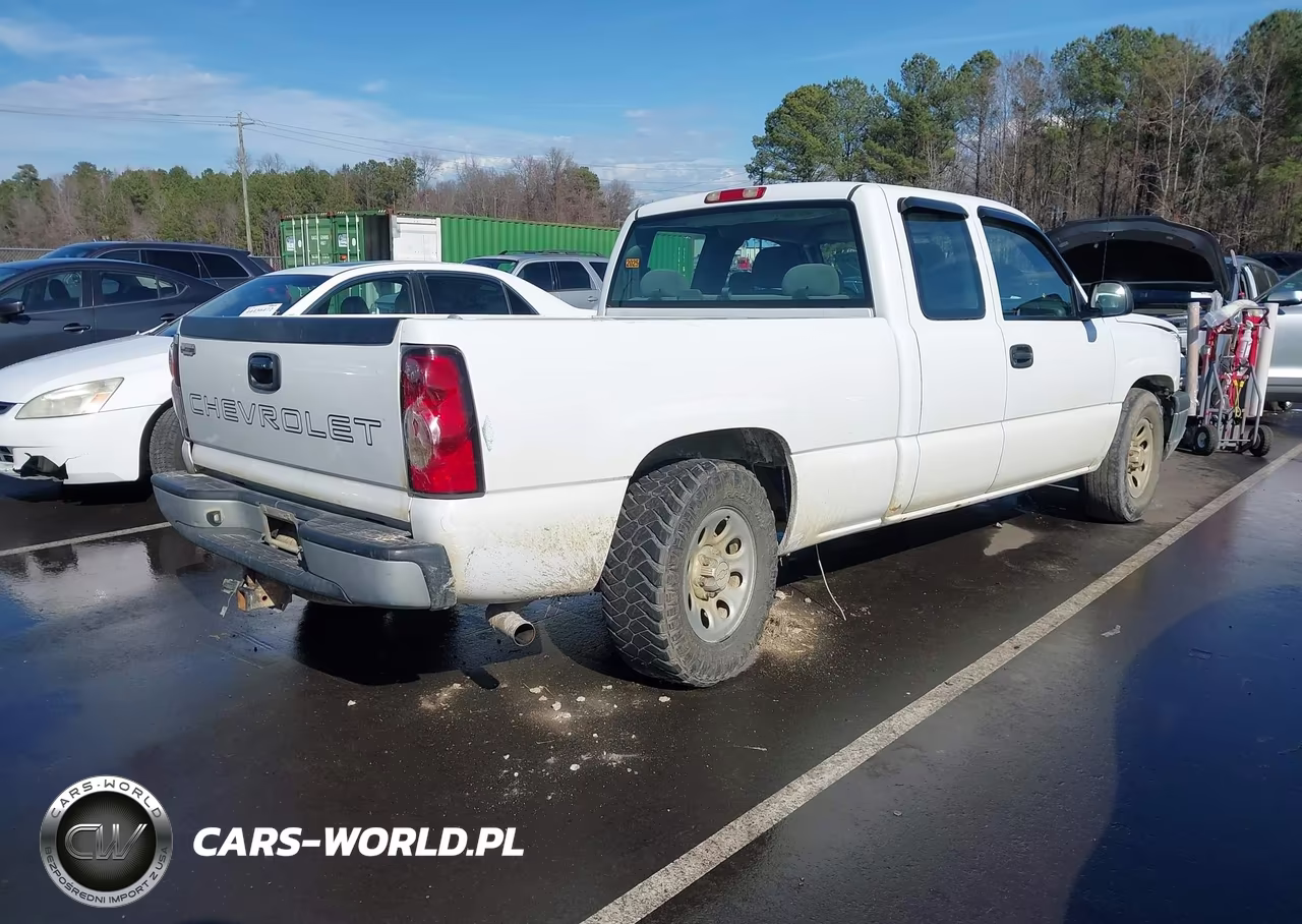 2007 Chevrolet Silverado 1500 Classic Work Truck VIN:1GCEC19ZX7Z141555 - 4