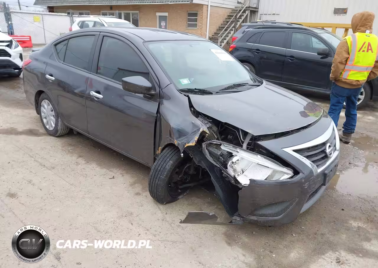 2015 Nissan Versa 1.6 Sv