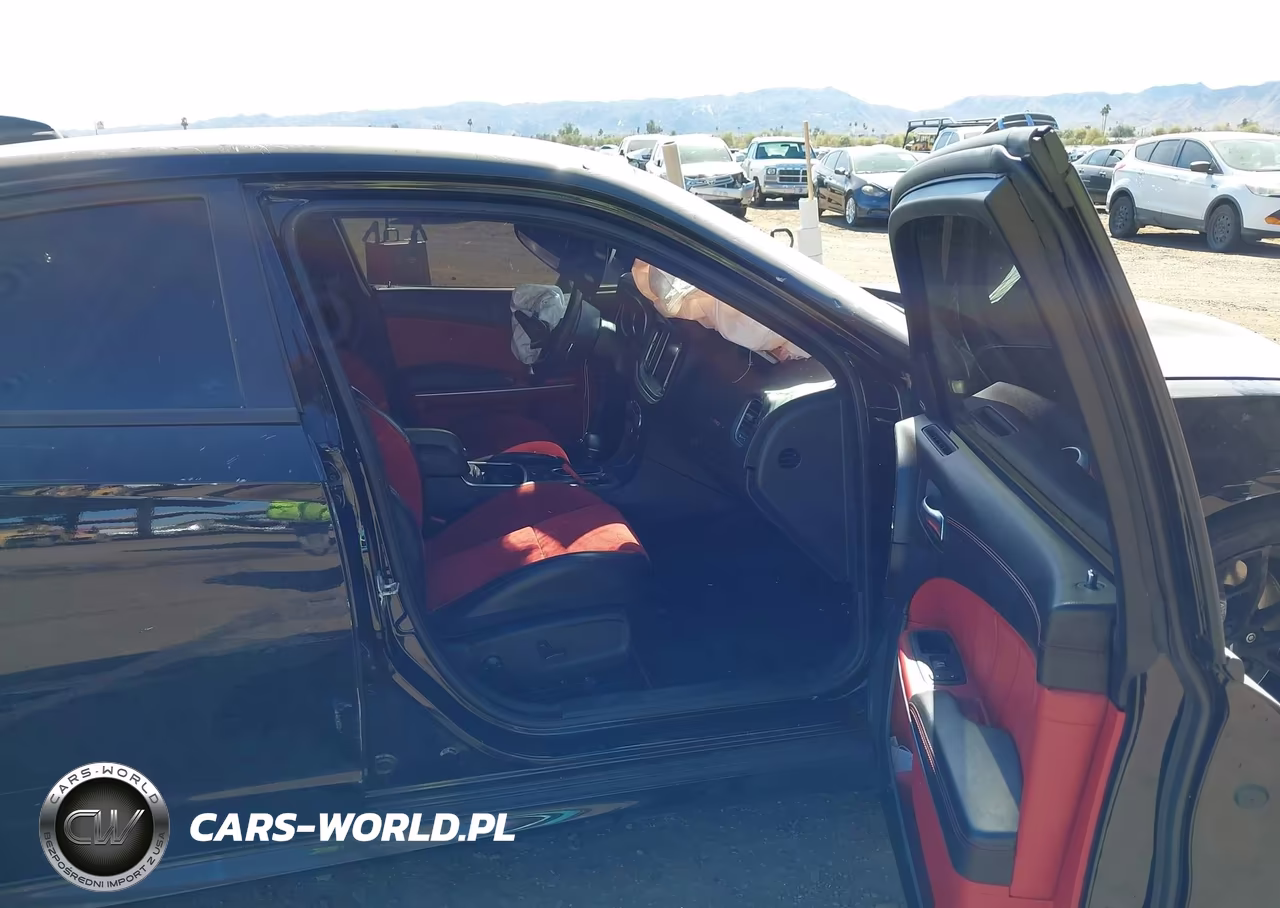 2022 Dodge Charger Scat Pack VIN:2C3CDXGJXNH131338 - 5