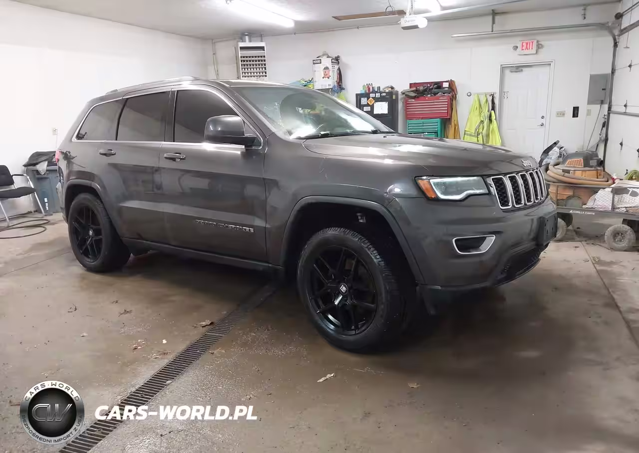 2020 Jeep Grand Cherokee Laredo E 4X4