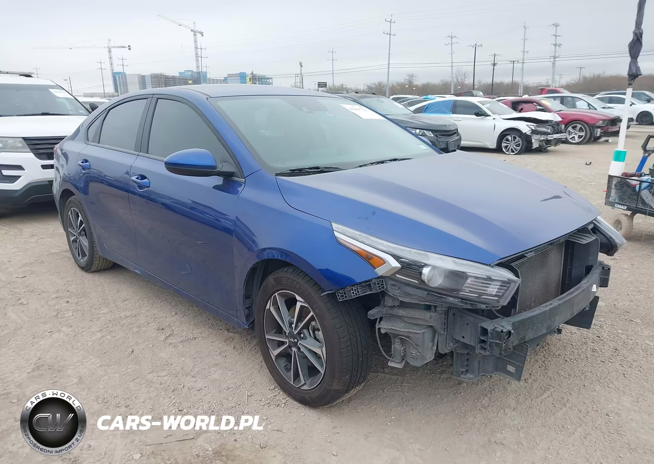 2024 Kia Forte Lxs