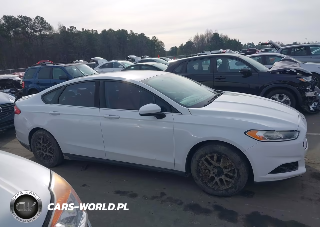 2013 Ford Fusion S VIN:3FA6P0G78DR283123 - 13