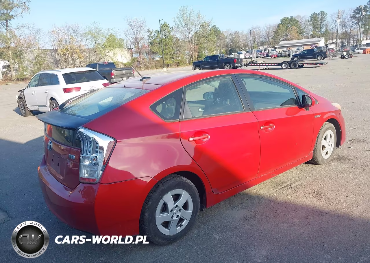 2011 Toyota Prius Three VIN:JTDKN3DU0B5339680 - 4