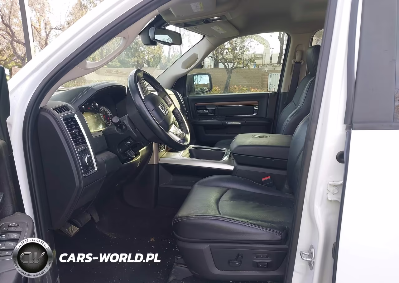 2018 Ram 1500 Laramie 4X4 5'7 Box VIN:1C6RR7NM5JS231961 - 5