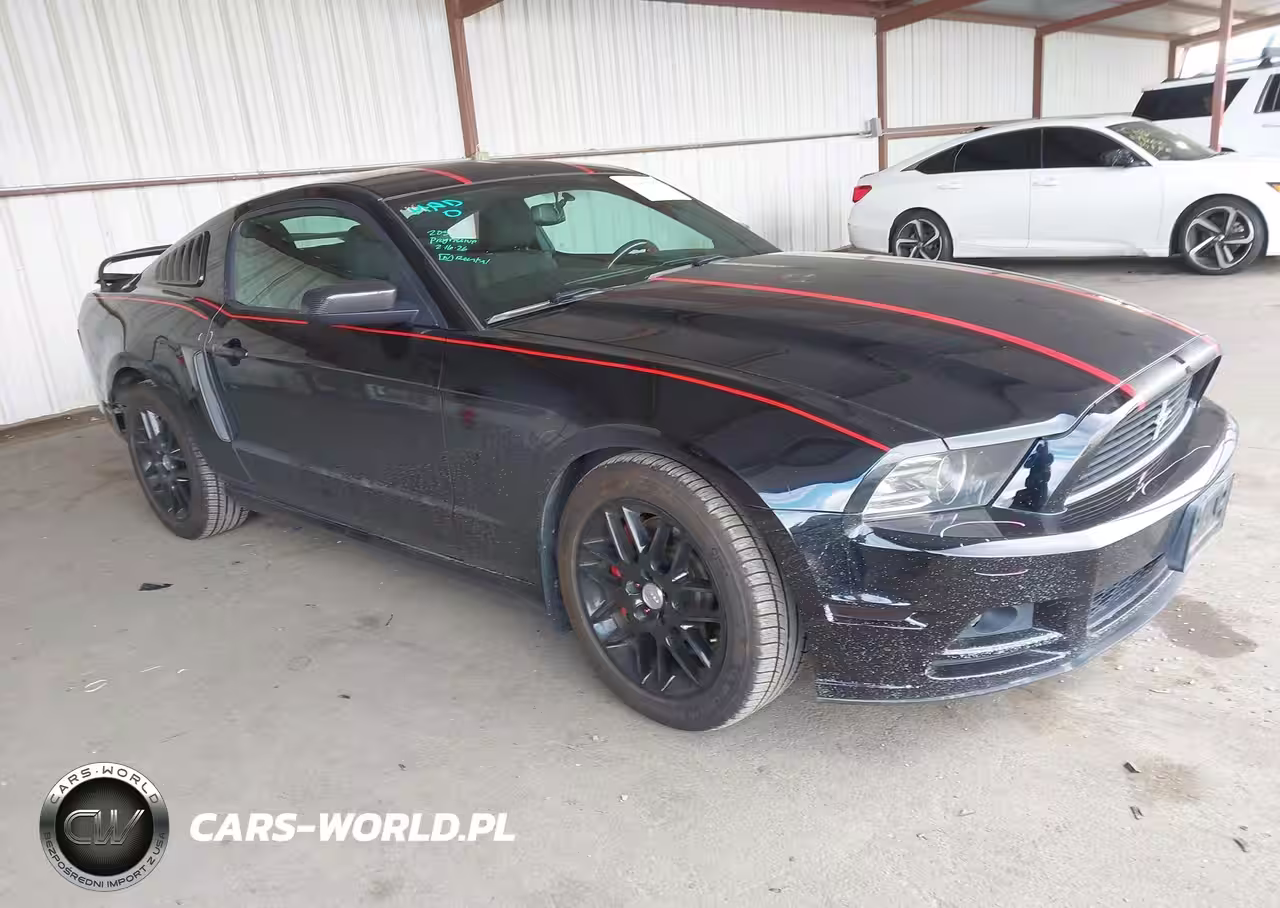 2014 Ford Mustang V6