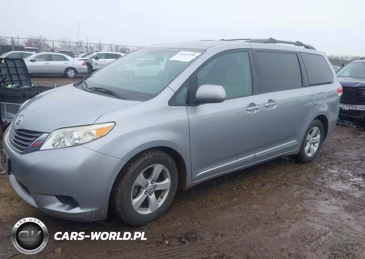 2011 Toyota Sienna Le V6 VIN:5TDKK3DC2BS083746 - 2