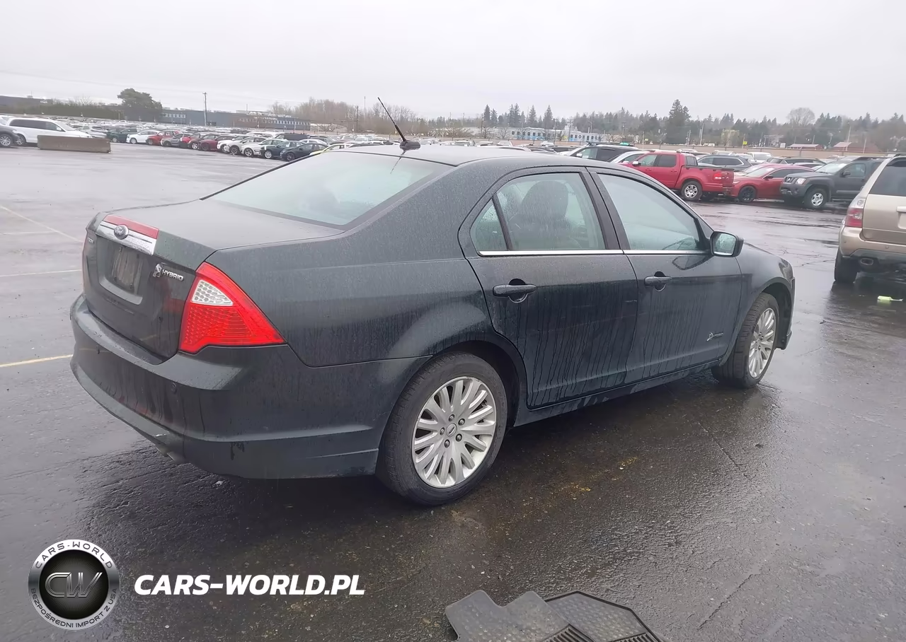 2010 Ford Fusion Hybrid VIN:3FADP0L35AR143374 - 4