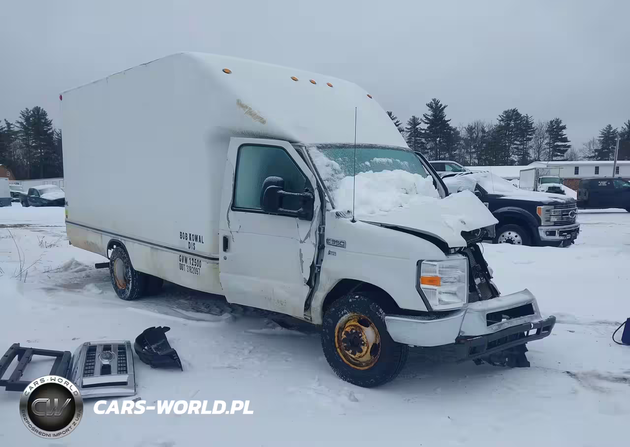 2016 Ford E-350 Cutaway