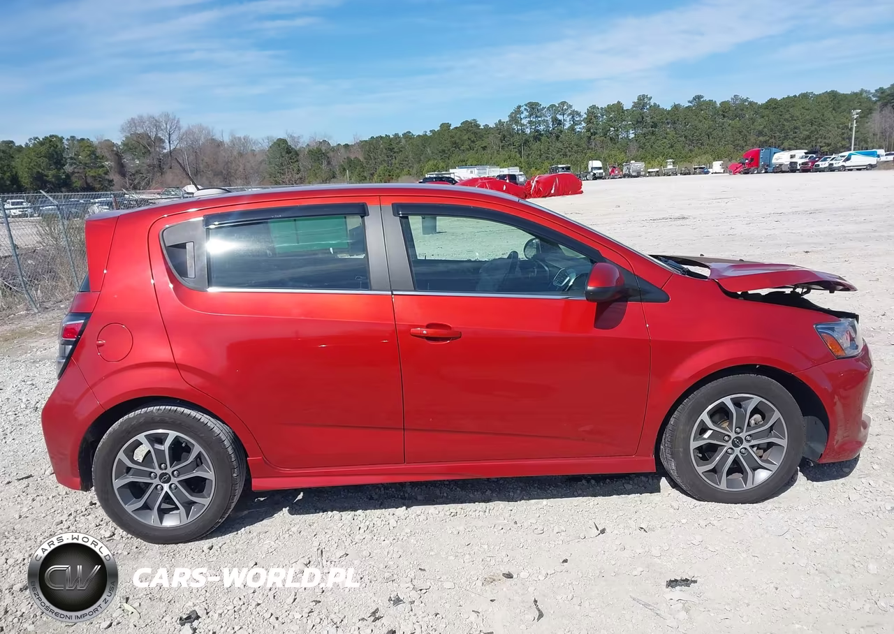 2020 Chevrolet Sonic Fwd Lt 5-Door VIN:1G1JD6SB0L4110417 - 13