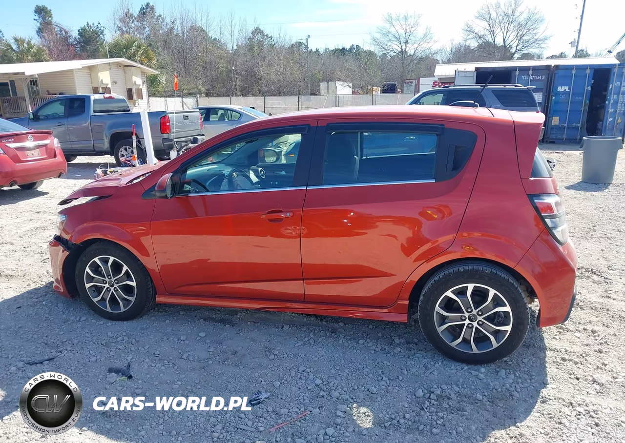 2020 Chevrolet Sonic Fwd Lt 5-Door VIN:1G1JD6SB0L4110417 - 14