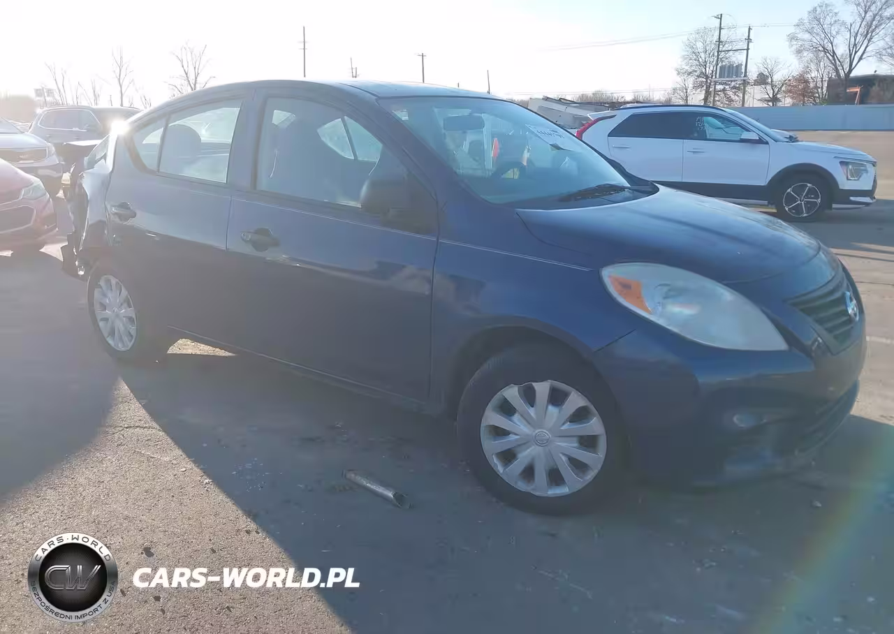 2012 Nissan Versa 1.6 S