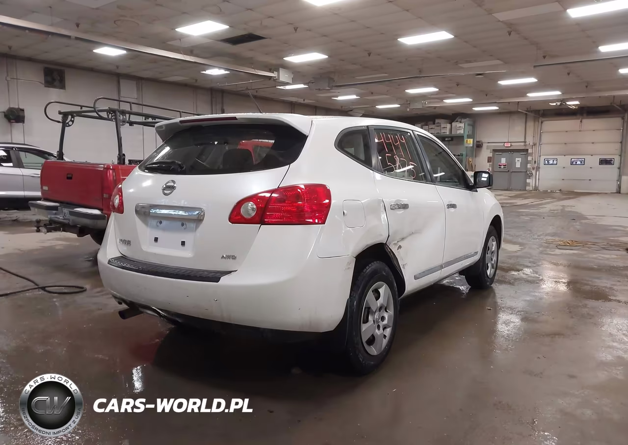 2011 Nissan Rogue S VIN:JN8AS5MV8BW297251 - 4