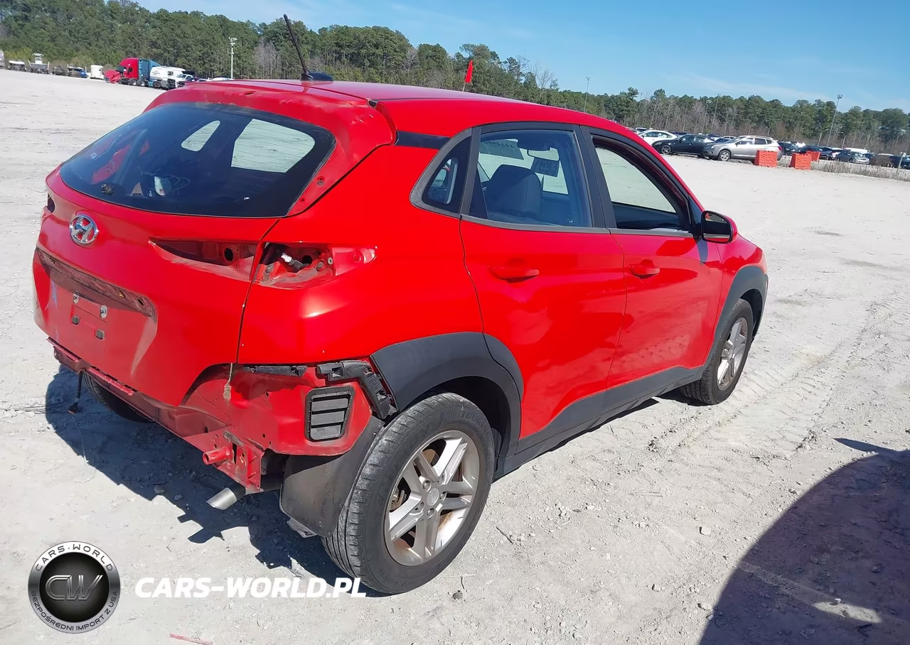 2019 Hyundai Kona Se VIN:KM8K12AA3KU392892 - 4