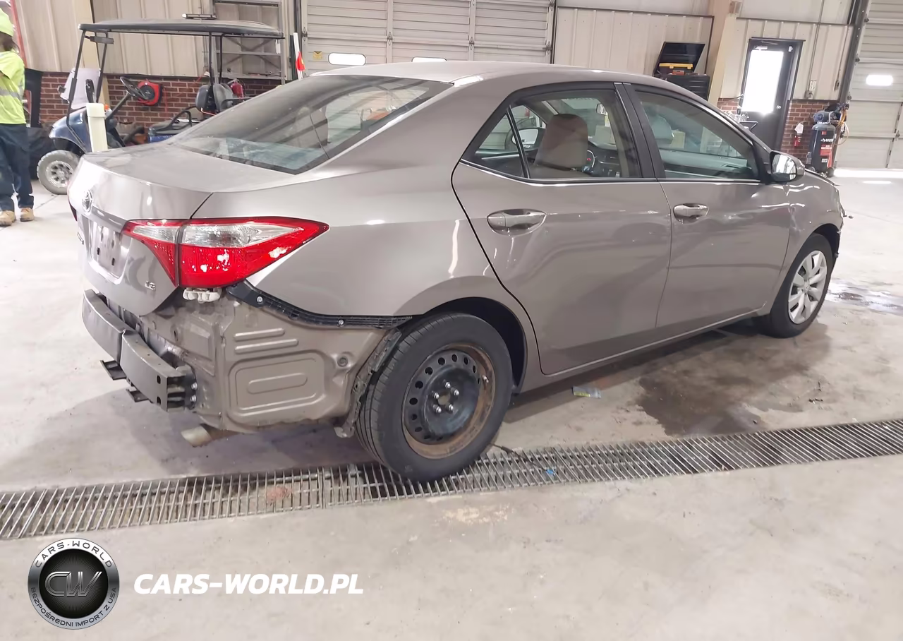 2014 Toyota Corolla Le VIN:5YFBURHE4EP130992 - 4