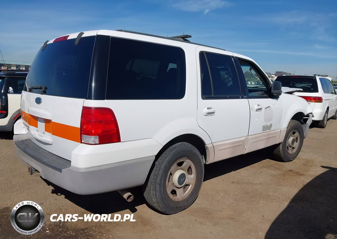 2003 Ford Expedition Xlt VIN:1FMPU15L03LC29952 - 4