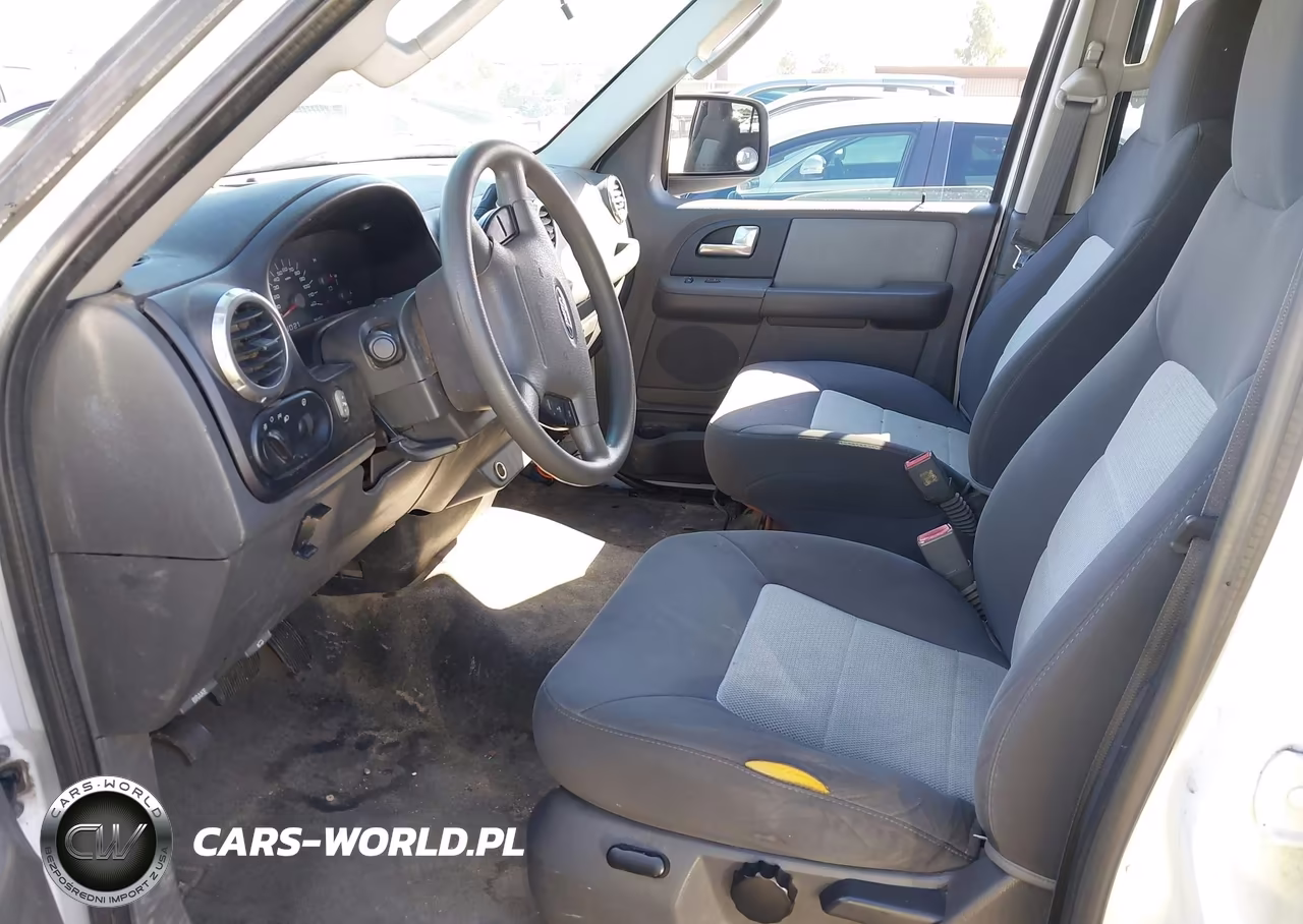 2003 Ford Expedition Xlt VIN:1FMPU15L03LC29952 - 5