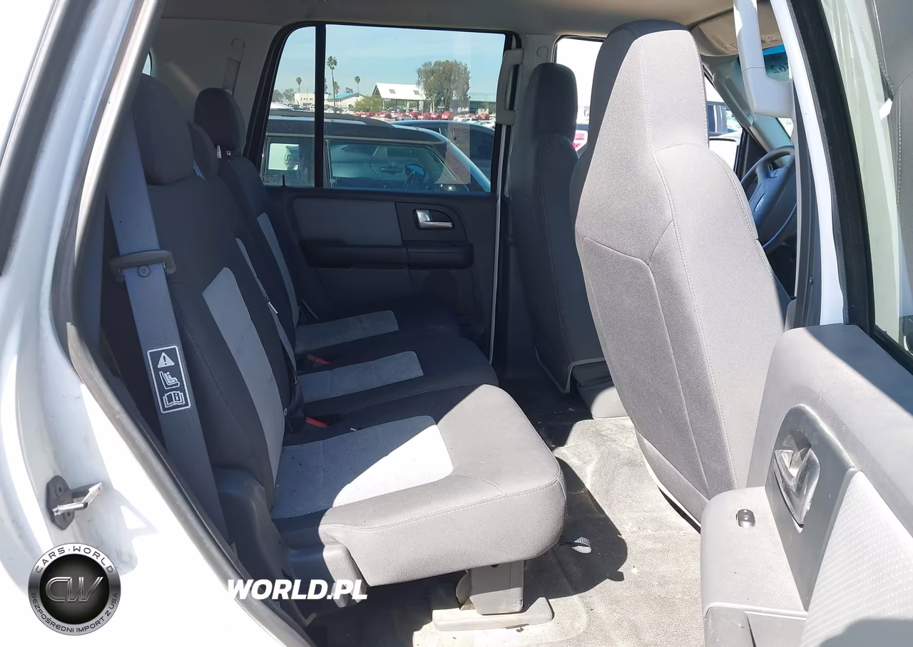 2003 Ford Expedition Xlt VIN:1FMPU15L03LC29952 - 8