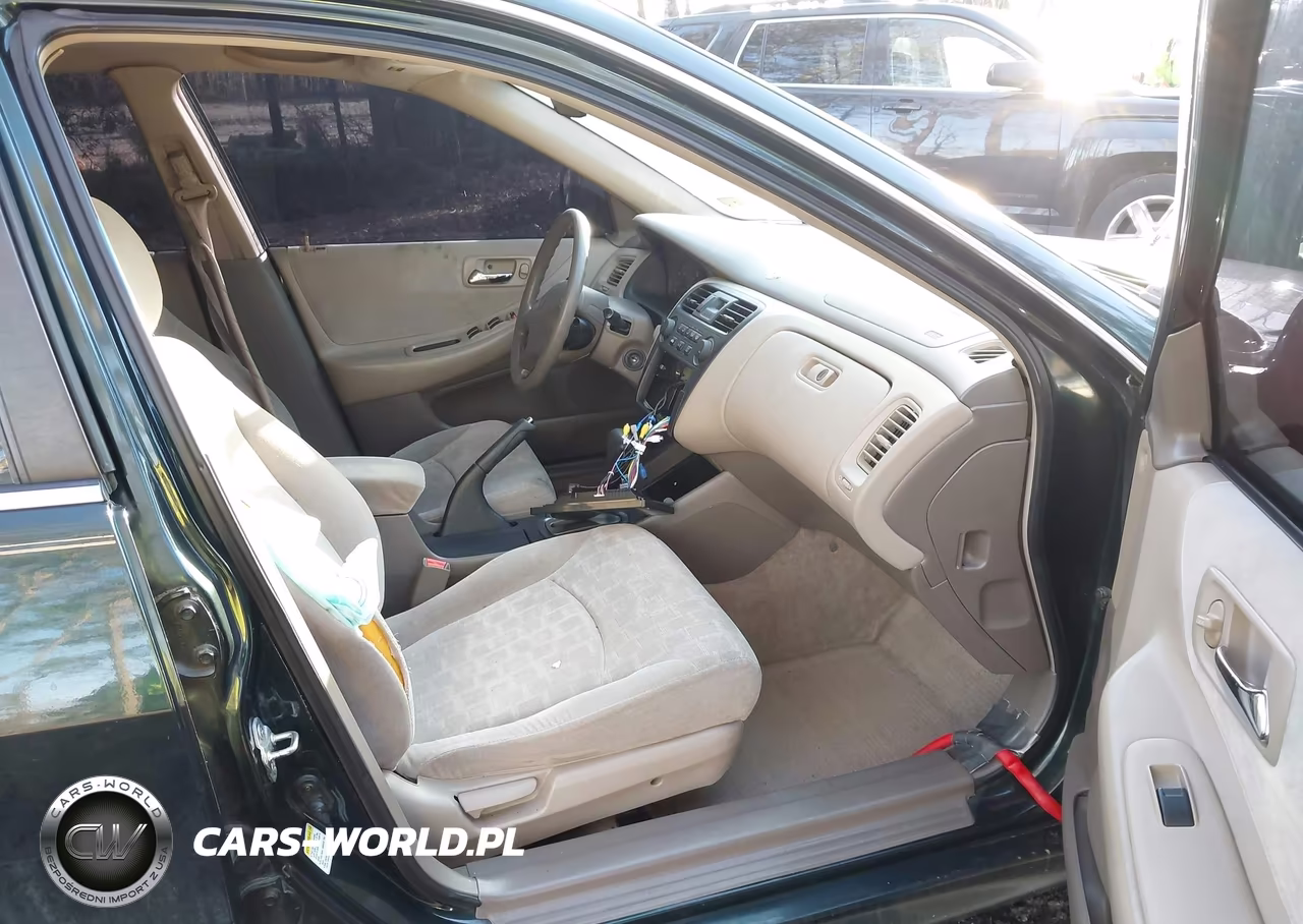2001 Honda Accord 2.3 Ex VIN:1HGCG56681A136925 - 5
