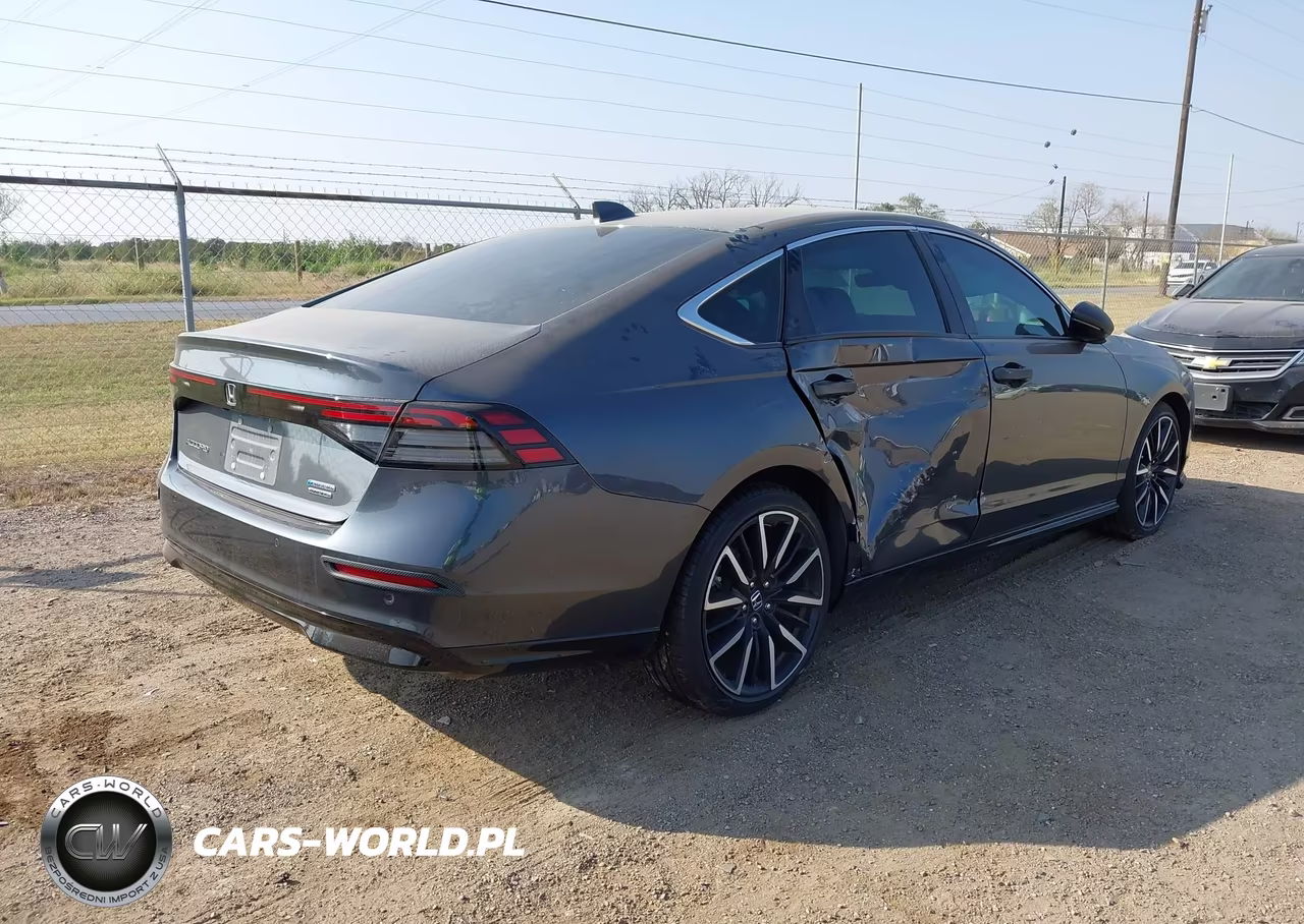 2023 Honda Accord Hybrid Touring VIN:1HGCY2F89PA040999 - 4