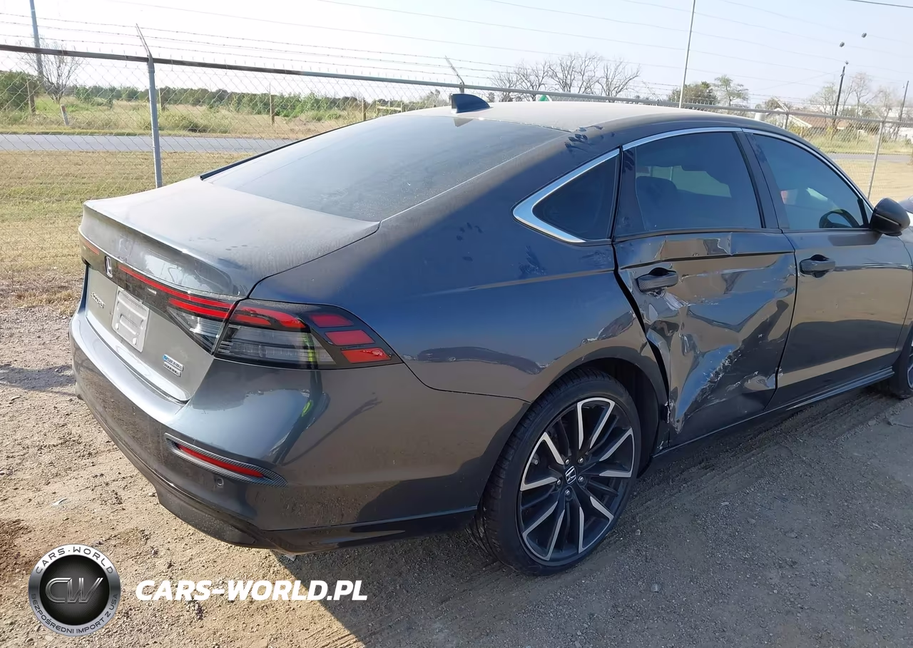 2023 Honda Accord Hybrid Touring VIN:1HGCY2F89PA040999 - 6
