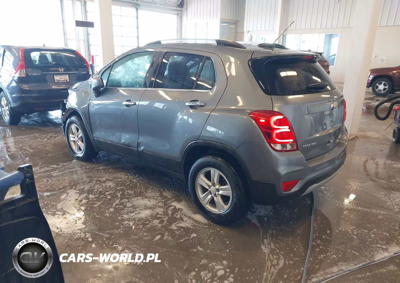 2019 Chevrolet Trax Lt VIN:KL7CJPSB0KB899707 - 3