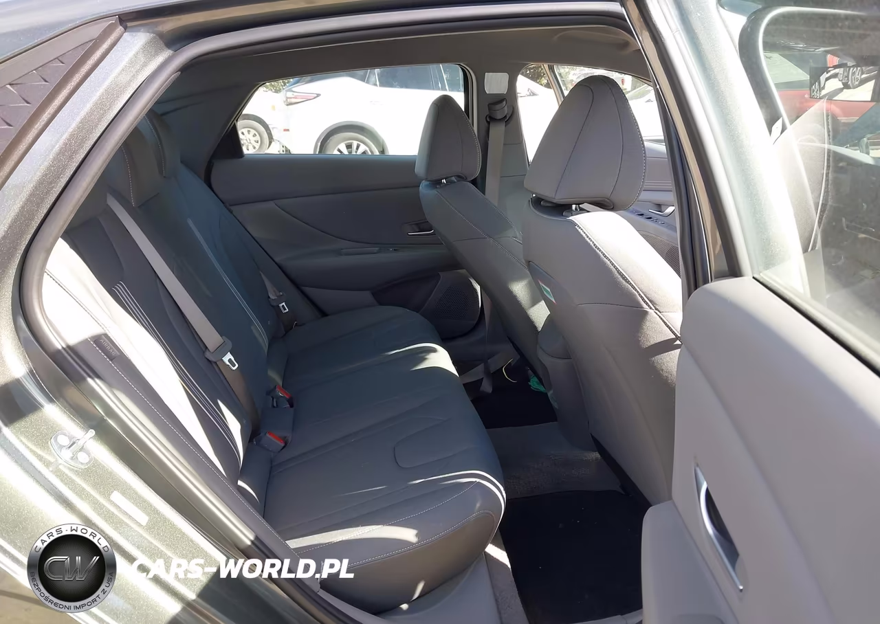 2025 Hyundai Elantra Sel Sport VIN:KMHLM4DG2SU073815 - 8