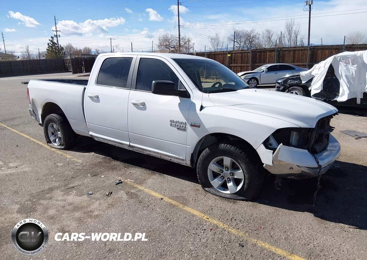 2019 Ram 1500 Classic Slt 4X2 6'4 Box – zdjęcie 1 z 17