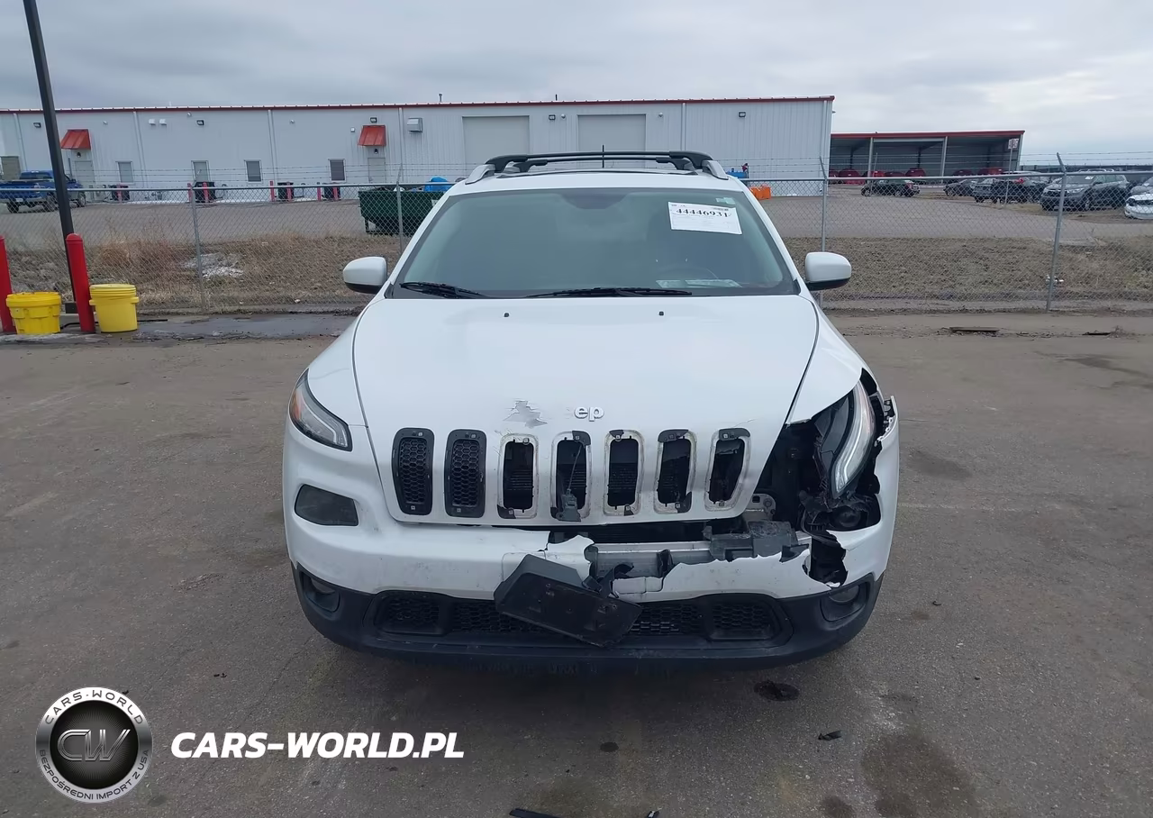 2015 Jeep Cherokee Latitude VIN:1C4PJMCS6FW755269 - 12