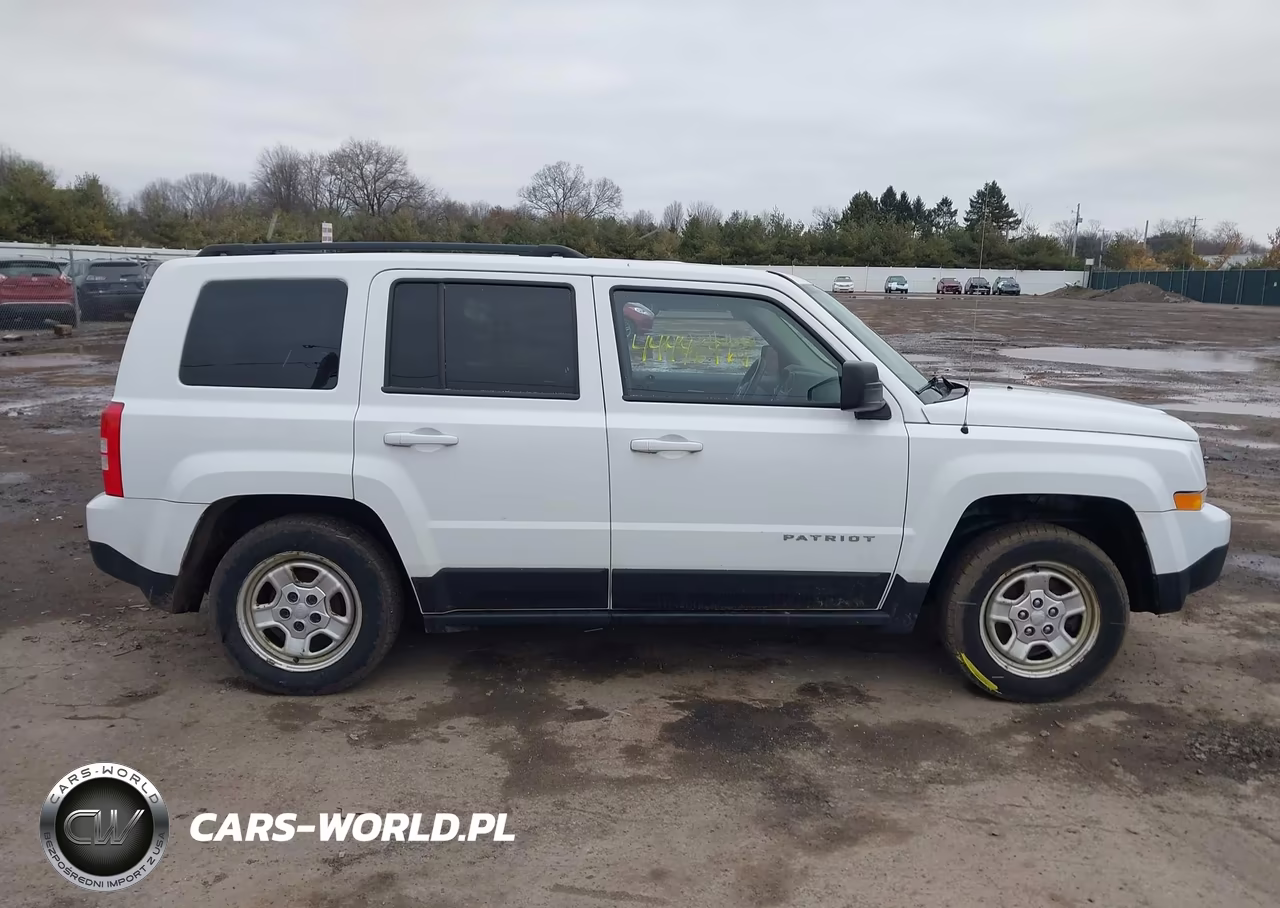 2016 Jeep Patriot Sport VIN:1C4NJPBA5GD688629 - 13