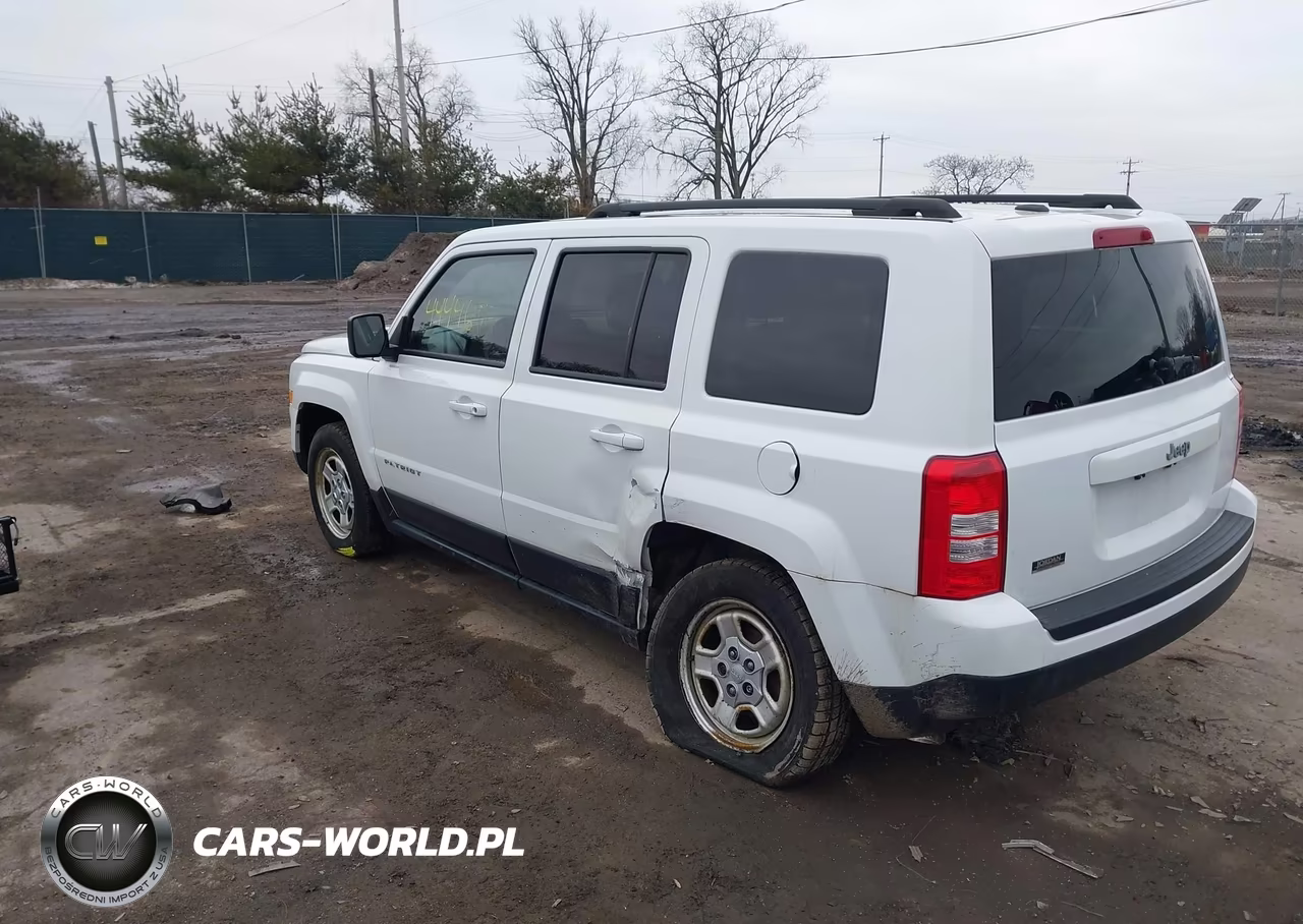 2016 Jeep Patriot Sport VIN:1C4NJPBA5GD688629 - 3