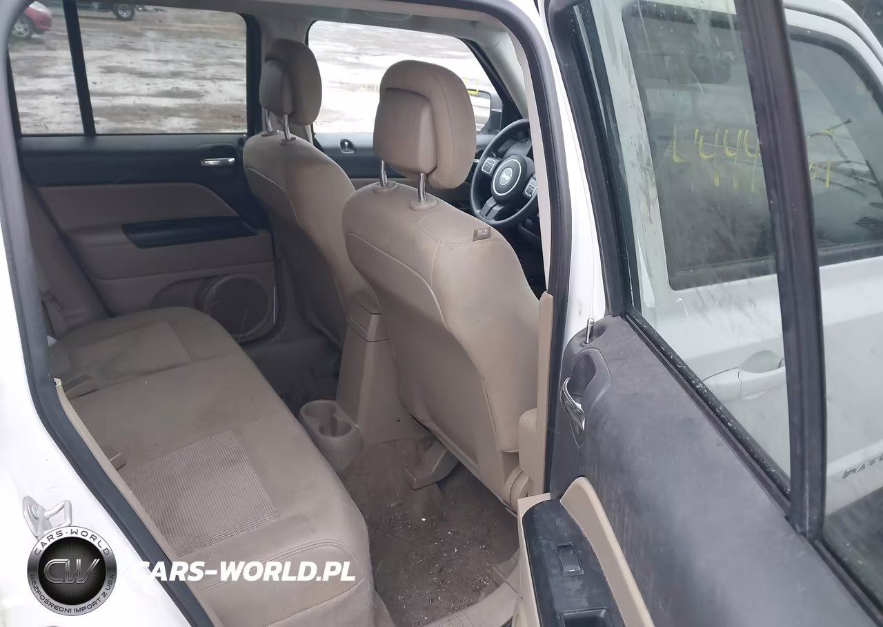 2016 Jeep Patriot Sport VIN:1C4NJPBA5GD688629 - 8
