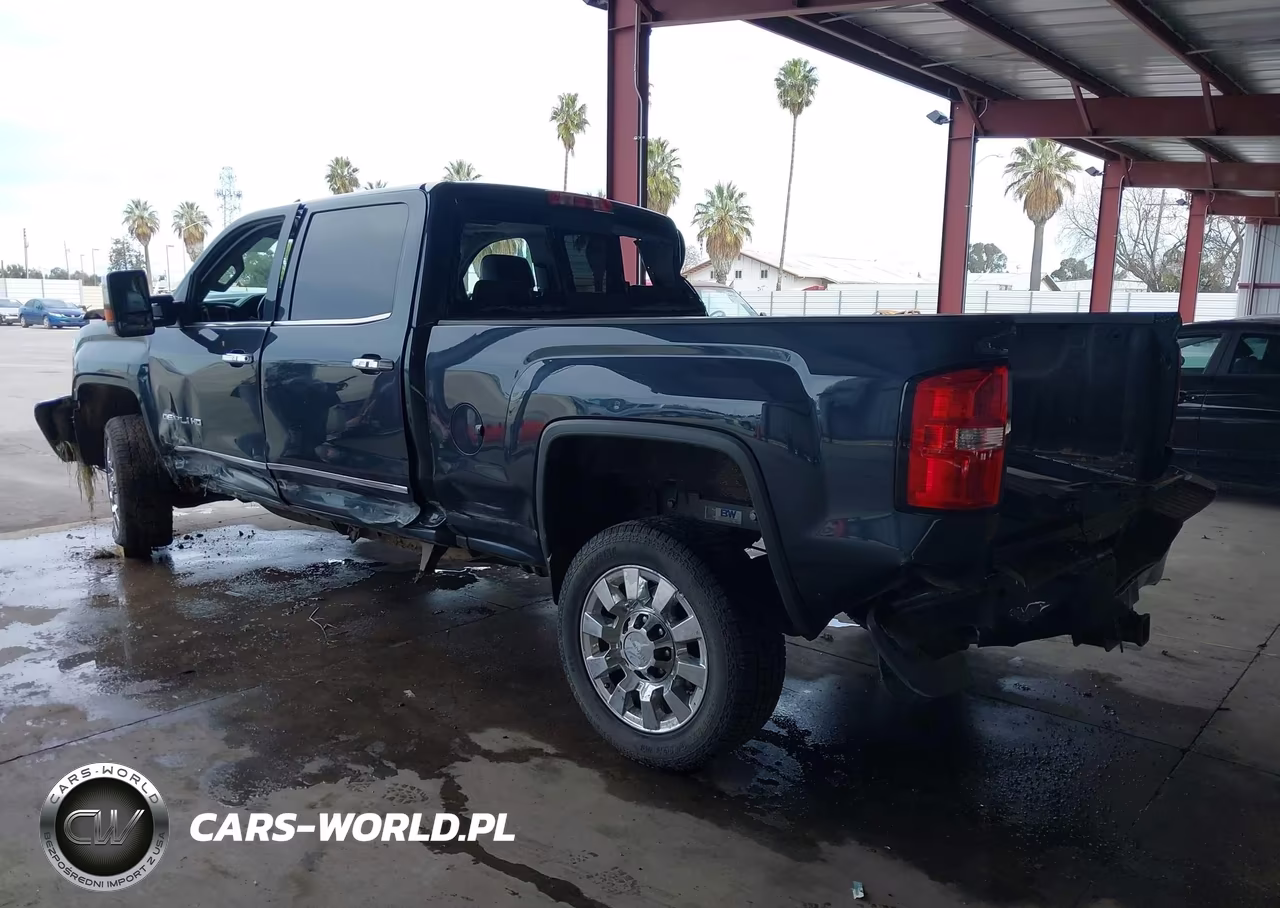 2019 GMC Sierra 2500Hd Denali VIN:1GT12SEY5KF102564 - 3