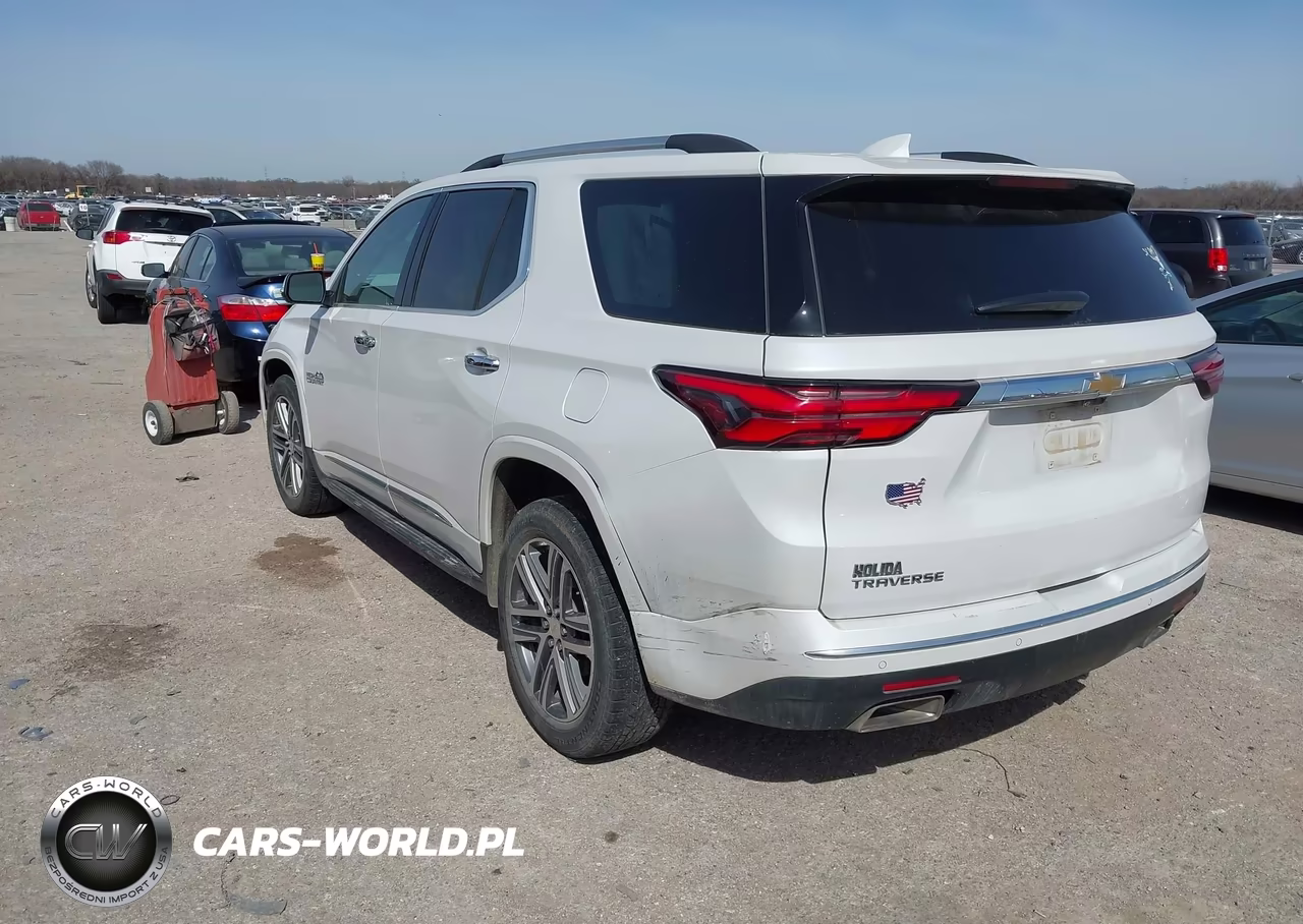 2022 Chevrolet Traverse Fwd High Country VIN:1GNERNKW6NJ128245 - 3